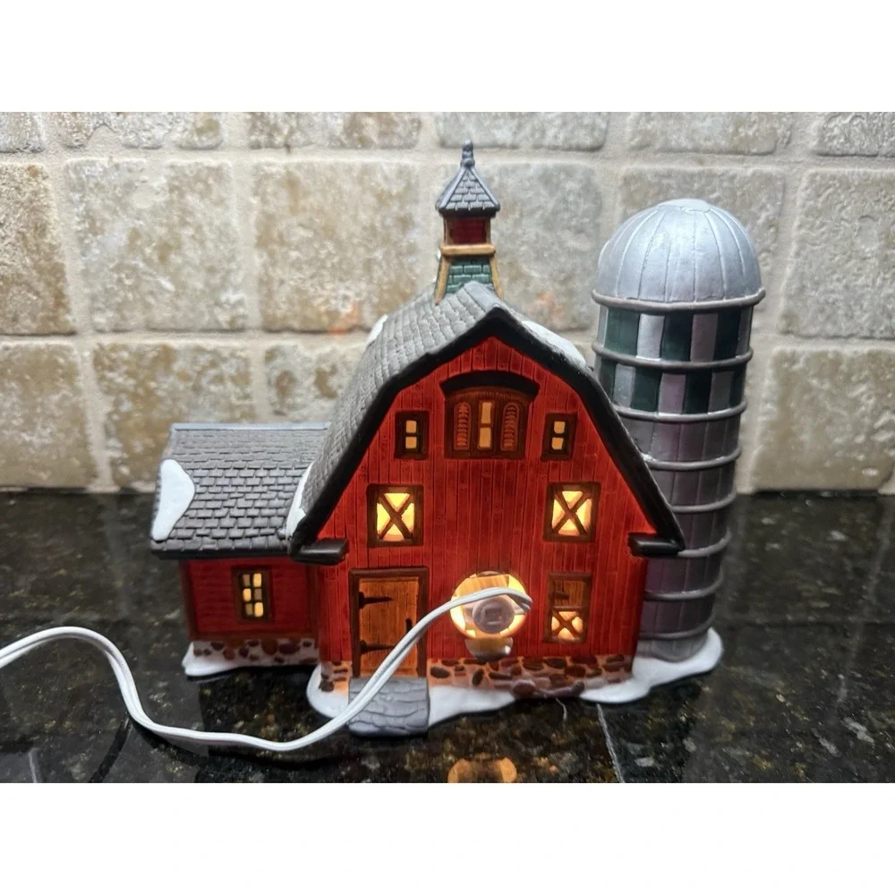 Heartland Valley Village‎ Red BARN with SILO Lighted Christmas House & Box